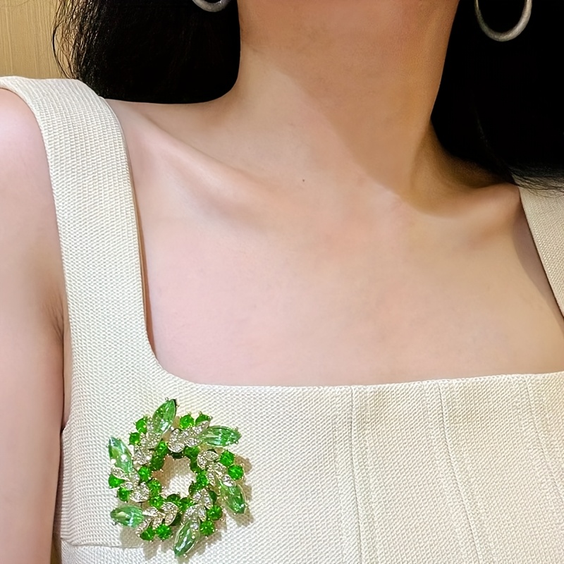 Colorful Round Brooch, Elegant Pin for Dresses and Sweaters